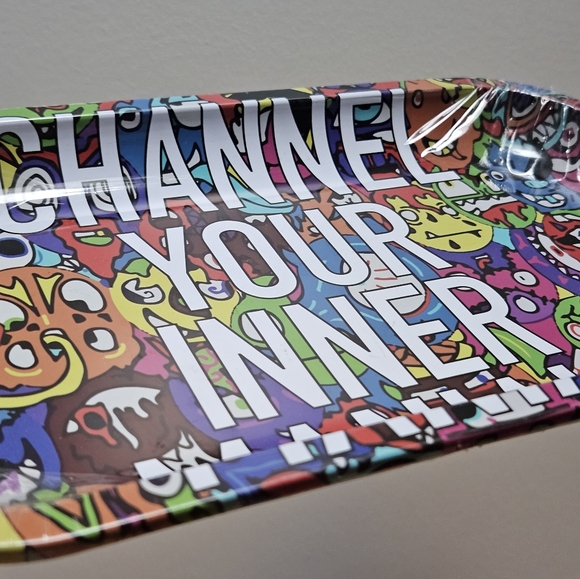 NWT Channel Your Inner Maniak Metal Rolling Tray - Picture 6 of 8